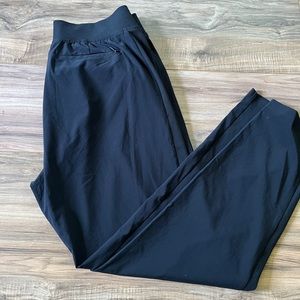 Athleta Brooklyn Ankle Pant Size 10 Black